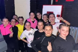 Urban Dance de l'escola Joan XXIII competeix a la categoria d'aleví
