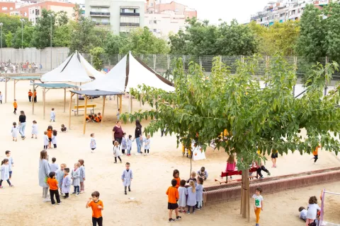 Pati de l'escola de Jesuites Clot