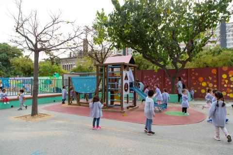 Pati infantil de l'escola Jesuites Bellvitge