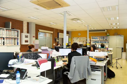 Secretaria i administració de l'escola Jesuites Bellvite