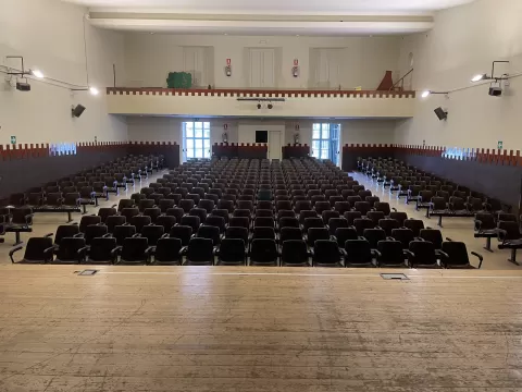 Sala d'actes Sagarra de l'escola Jesuites Casp