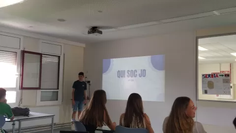 Alumnes de 4t ESO-TQE en la jornada de tancament de curs i d'etapa "Qui sóc jo"