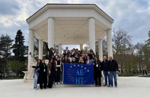 fp allotjaments - Youth Parliament 2025