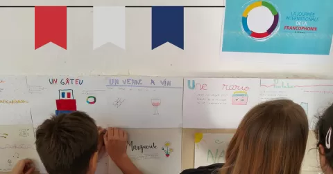 Mostra de paraules franceses organitzada per 5è i 6è de primària pel Dia Internacional de la Francofonia