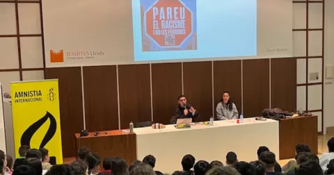 Amnistia Internacional visita el Claver per parlar de justícia i compromís