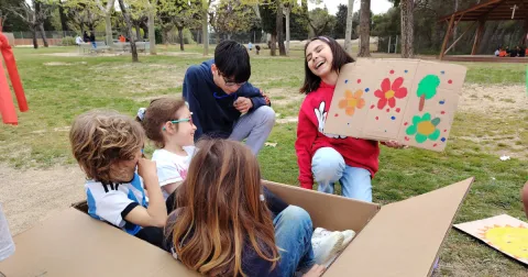 Alumnes de 1r de primària i de 1r ESO de Jesuïtes Lleida Col·legi Claver participan en el parc temàtic CREACIU, activitat organitzada en el marc del rpojecte de religio KUMI.