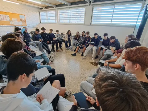 Aturada de Batxillerat a Jesuïtes Bellvitge. Temps per mirar-nos