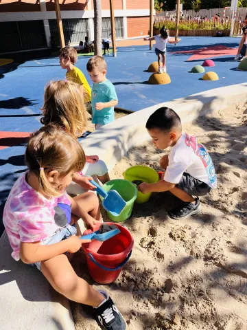 Pati infantil Jesuïtes Bellvitge