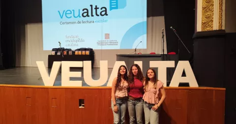 Alumnes de 4t ESO-TQE de Jesuïtes Lleida Col·legi Claver a la final del certamen de lectura Veu Alta
