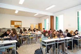 Aula de batxillerat de l'escola Jesuïtes Sant Gervasi