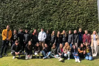 Intercanvis internacionals_Alumnes de l'escola alemana de Koblenz al claustre del Claver