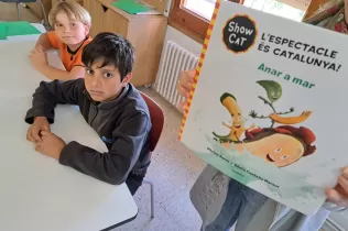 Llibre regalat per l'escola a la classe de 4t de primària en motiu de de Sant Jordi