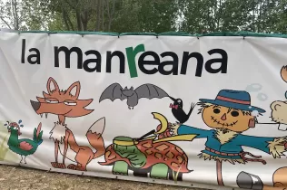 Cartell de benvinguda a la granja escola La Manreana de Juneda