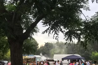 Food trucks a la Festa Claver organitzada per l'AMPA en celebració del final del curs 2022-23