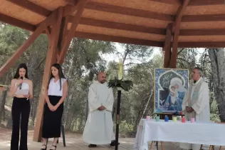 Celebració de la Renovació de la Fe a l'Aula Natura Pare Salat amb el grup d'alumnes de 3r ESO-TQE