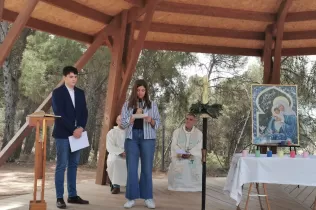 Celebració de la Renovació de la Fe a l'Aula Natura Pare Salat amb el grup d'alumnes de 3r ESO-TQE