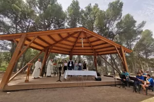 Celebració de la Renovació de la Fe a l'Aula Natura Pare Salat amb el grup d'alumnes de 3r ESO-TQE