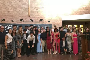 Graduats de Gestió Administrativa de Jesuïtes Bellvitge