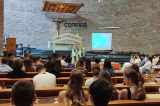 Alumnes de 4t ESO-TQE en la celebració de tancament de curs i d'etapa