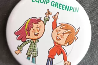 GREEN PIN