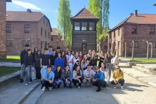 JESarrià SantIgnasi Auschwitz FP Batxillerat