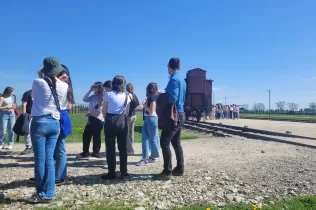 JESarrià SantIgnasi Auschwitz FP Batxillerat