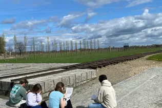 JESarrià SantIgnasi Auschwitz FP Batxillerat