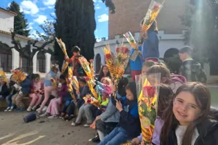 Rose per al Txad per Sant Jordi al MOPI