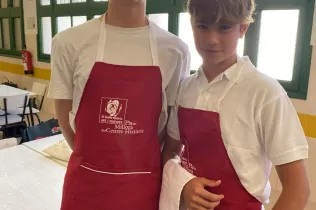 Alumnes de 3r ESO-TQE en el concurs Masterchef del projecte Oído Cocina