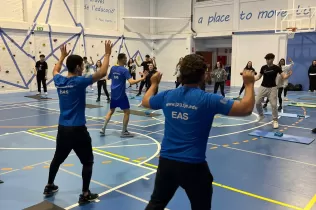 Dinamització de l'alumnat del cicle superior de 2n d’Ensenyament i Animació Socioesportiva de Jesuïtes Bellvitge 