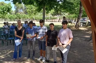 Celebració de la renovació de la fe d'un grup d'alumnes de 3r ESO-TQE de Jesuïtes Lleida Col·legi Claver, celebrada a l'Aula Natura Pare Ignasi Salat de l'escola. 