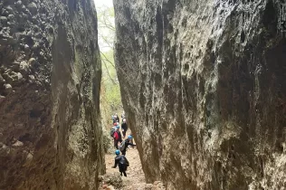 Sortida del grup CIM (Claver i Muntanya) als graus de la Morera de Montsant, als trams de Barrots i Carrasclet