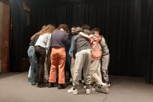 Alumnat de 1r d'ESO de Jesuïtes Bellvitge a la matèria optativa de Teatre amb Mar Ulldemolins