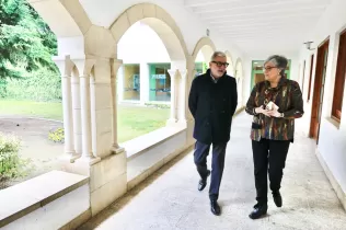 Taller-debat a BAT 2 al Claver amb l'alcalde de Lleida Félix Larrosa