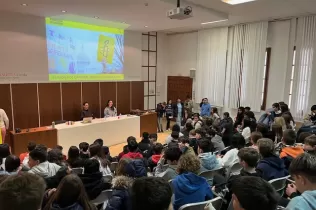 Xerrada d'Amnistia Internacional a 1r ESO-NEI del Colegi Claver