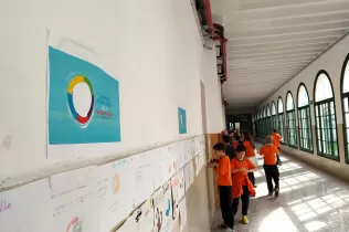 Mostra de paraules franceses organitzada per 5è i 6è de primària pel Dia Internacional de la Francofonia