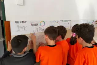 Mostra de paraules franceses organitzada per 5è i 6è de primària pel Dia Internacional de la Francofonia