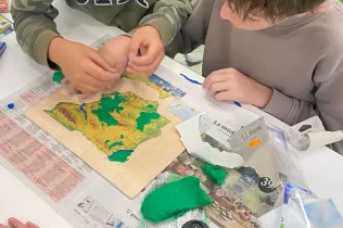 Spain is different-Primària-NEI-SantIgnasi-JesuitesSarria 