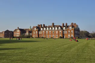 Exchanges in England- SantIgnasi-Primaria-ESO-International-JesuïtesSarrià