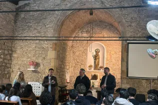 Grau Superior Bellvitge Recés espiritual