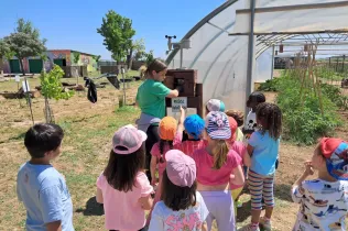 Alumnes de MOPI 4 durant la seva sortida a la granja escola La Manreana de Juneda