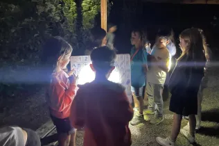 Alumnes de 2n de la PIN de Jesuïtes Lleida durant les convivències a La Manreana, a Cambrils