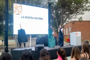 Alumnes de 2n Batxillerat durant la celebració de les Orles de la generació del 2007