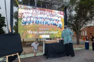 Alumnes de 2n Batxillerat durant la celebració de les Orles de la generació del 2007