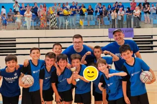 Benjamé futbol sala Jesuïtes Bellvitge campió de L'H 2025