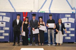 Graduació promoció 2023-25 Batxillerat Jesuïtes Bellvitge