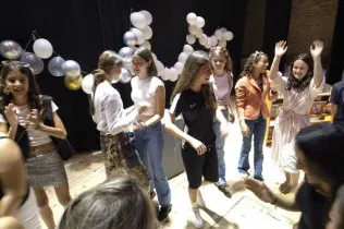 Alumnes de la NEI en la Mostra CREA