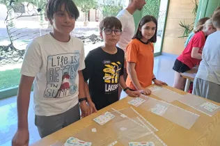 Alumnes de la NEI en la Mostra CREA