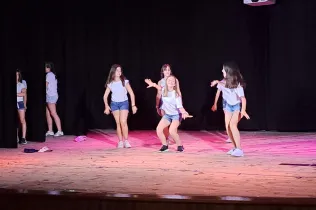 Alumnes de la NEI en la Mostra CREA