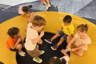 I3 al pati d'infantil de Jesuïtes Bellvitge